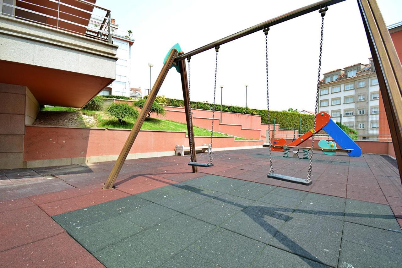 Galihost - Apartamento Con Piscina En El Centro De Sanxenxo Exteriör bild