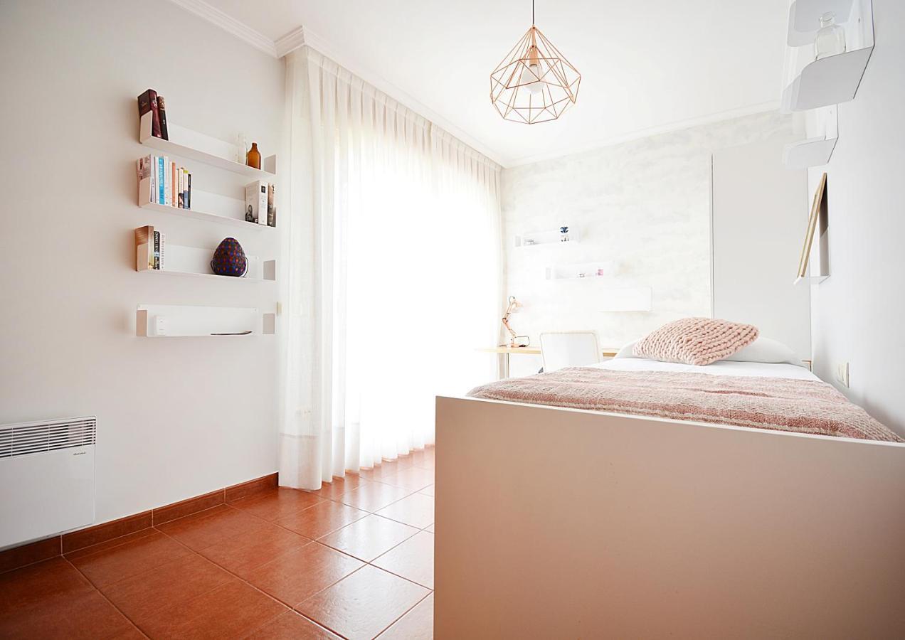 Galihost - Apartamento Con Piscina En El Centro De Sanxenxo Exteriör bild